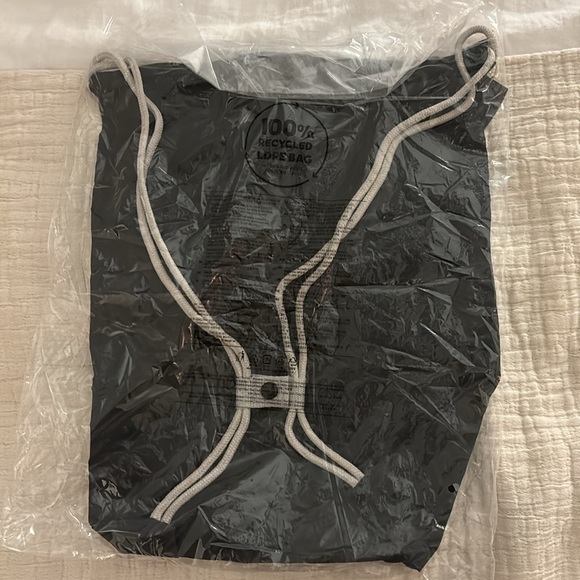 adidas drawstring backpack - Picture 2 of 2